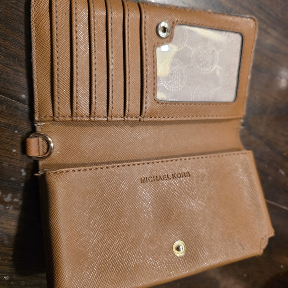 Michael Kors Jet Set Travel Small Smartphone Wallet - Picture 3 of 3